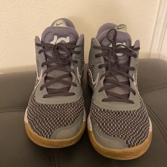 Nike 11.5 - Picture 13 of 15